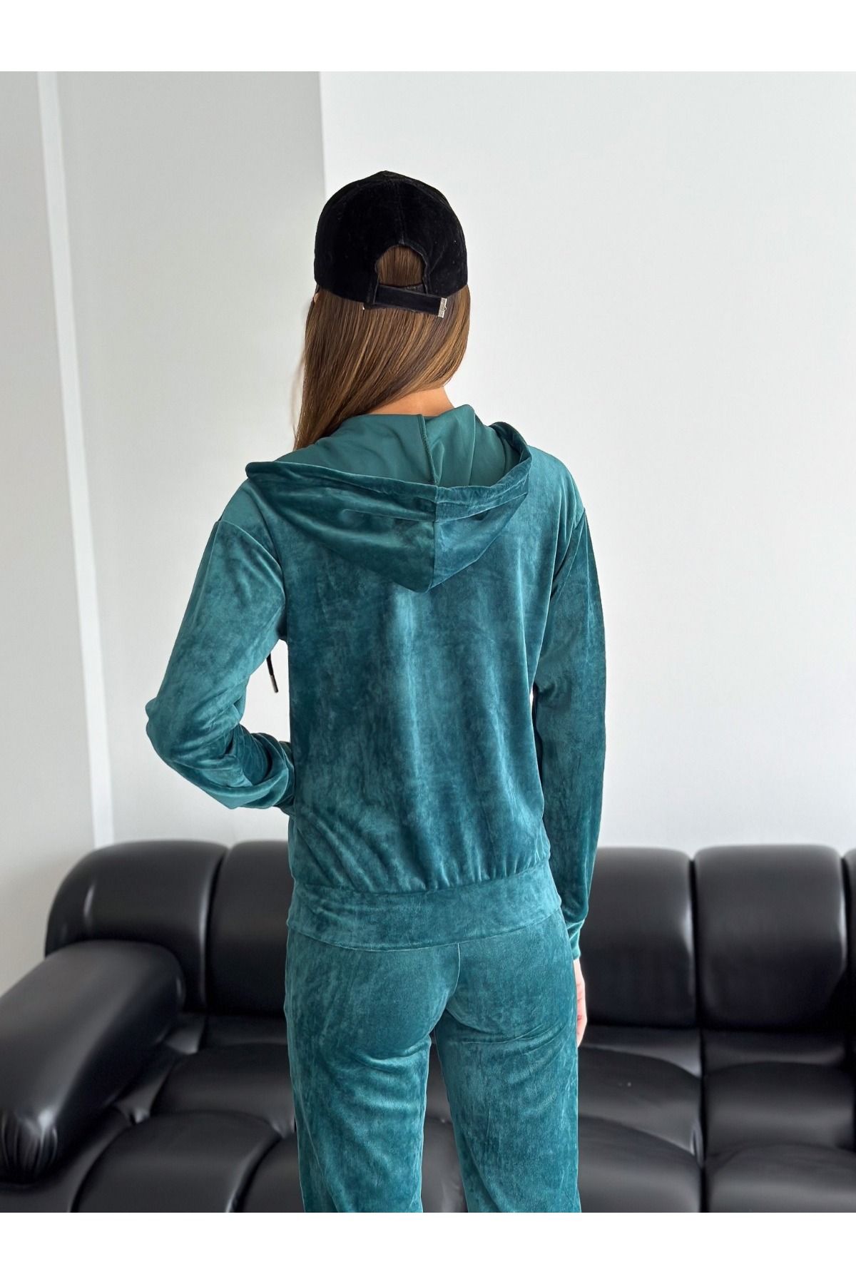 Swana French Velvet Plush Women s Hooded Tracksuit Set Trendyol