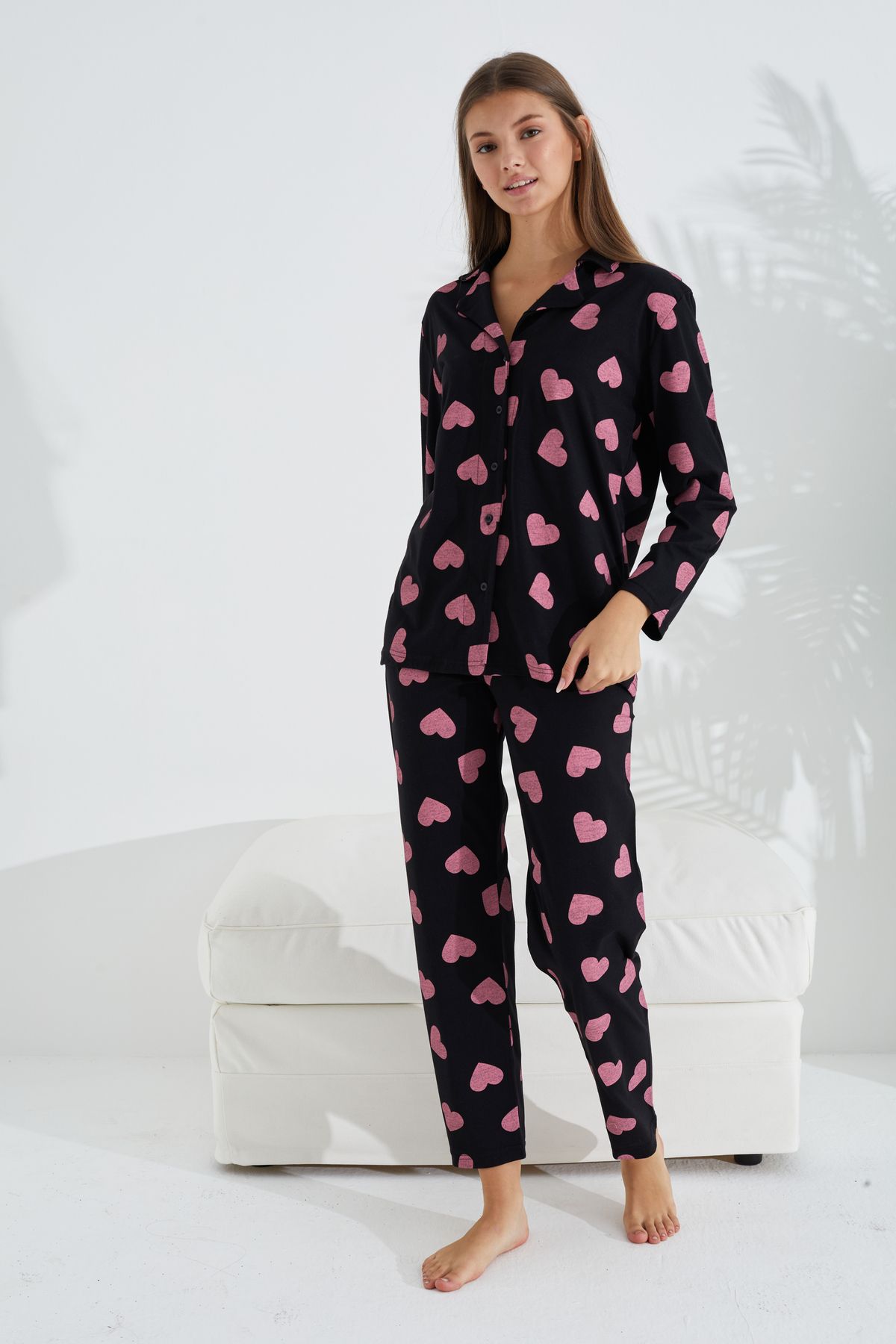 Siyah İnci-black and pink heart patterned cotton button-down pajama set 2