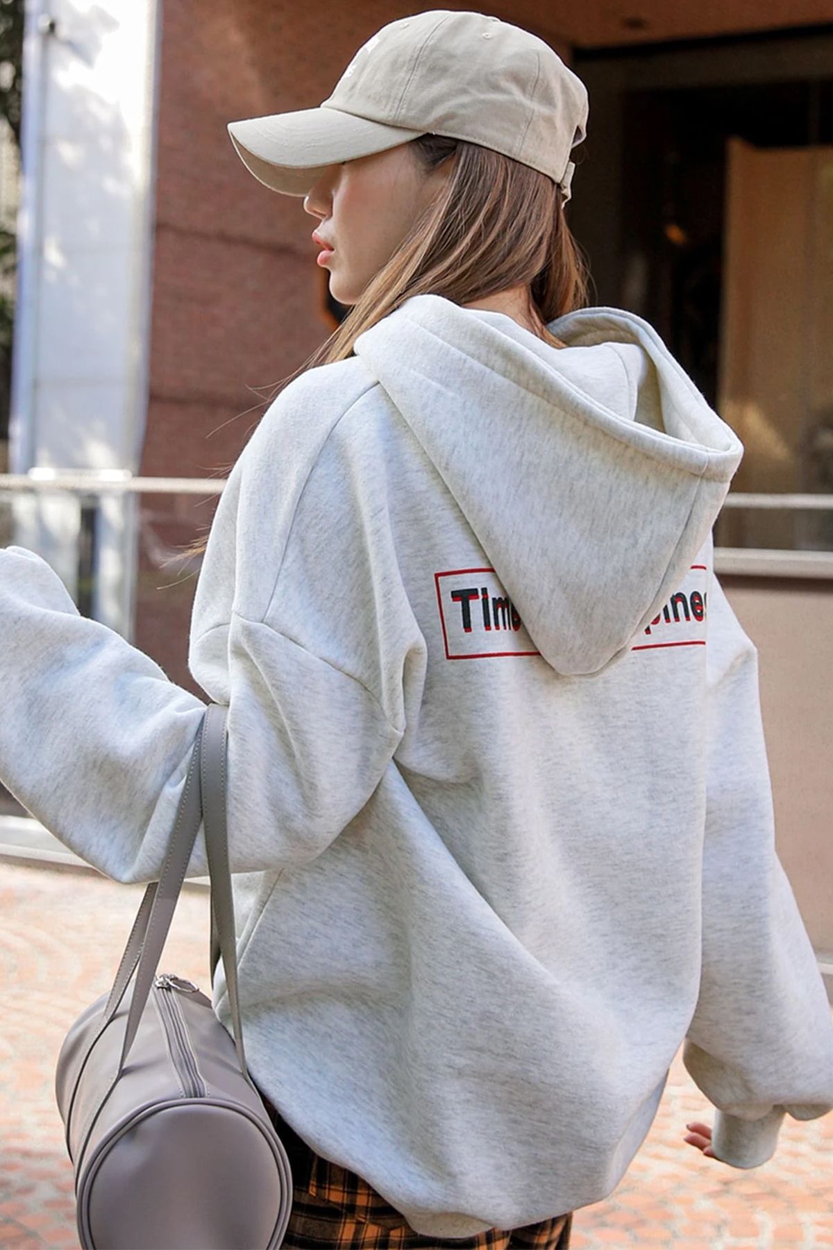Oversized sweatshirt trend hotsell