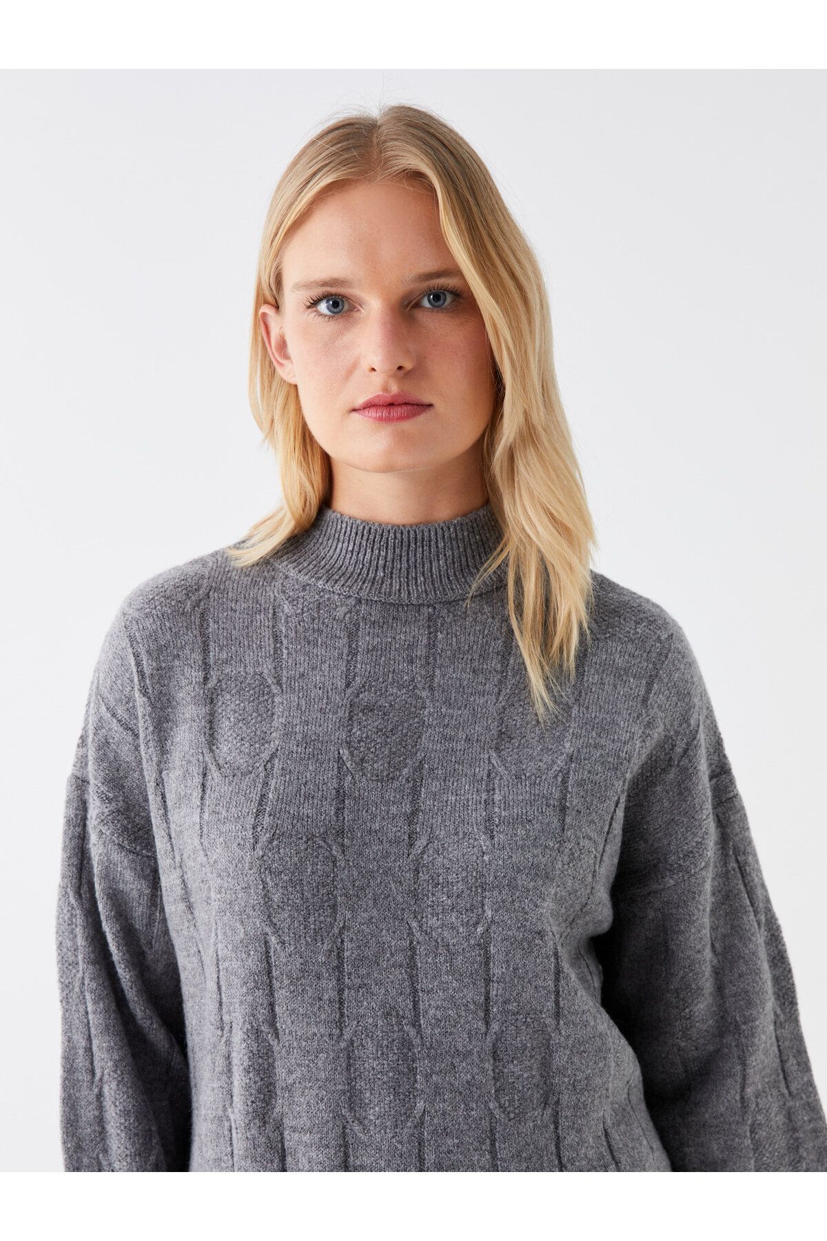 LC Waikiki-Halber Rollkragen, selbst gemustert, langärmelig, Übergröße, Stricktunika für Damen 3