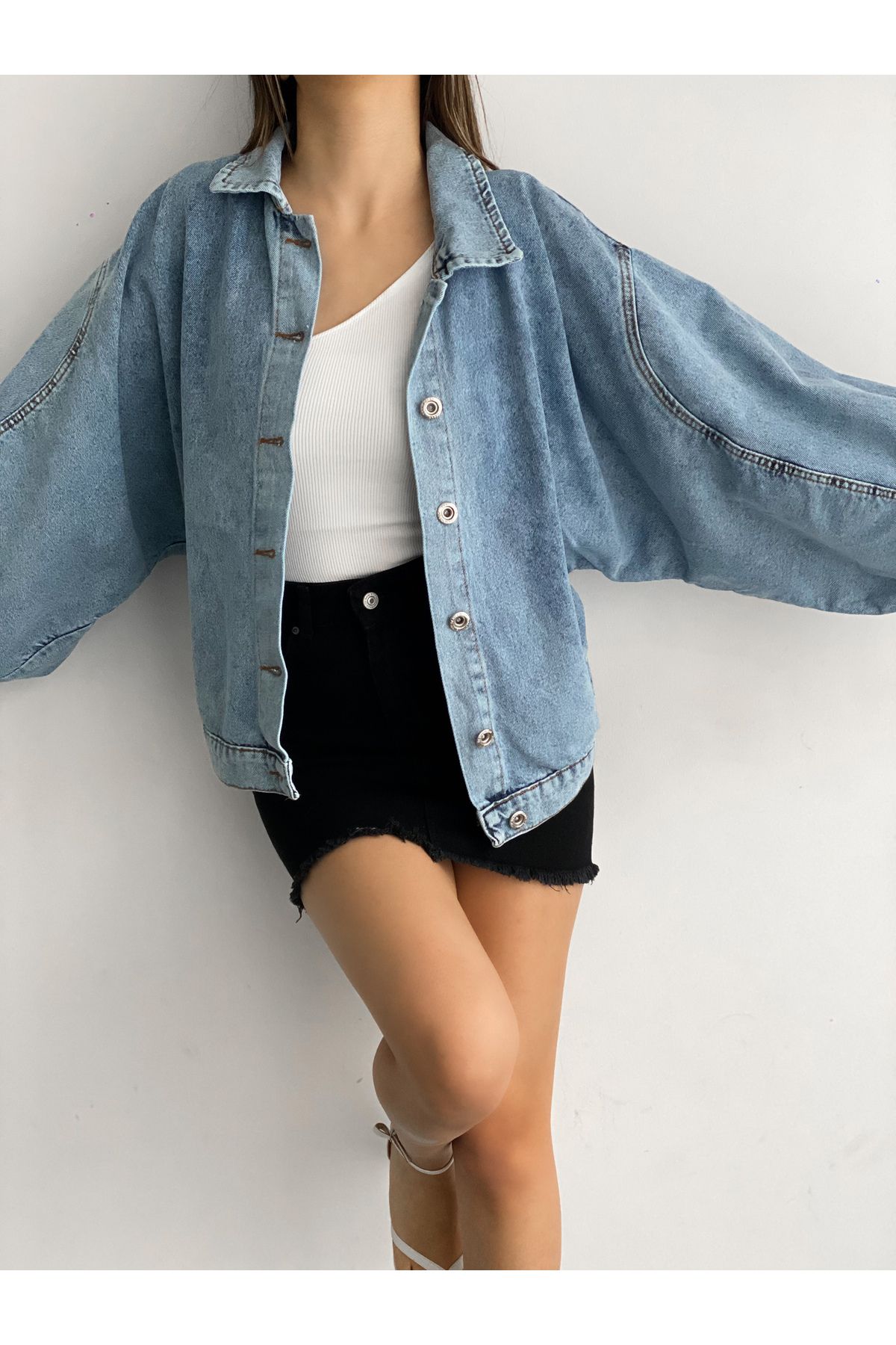 Kadın Balon Kol Oversize Çift Cepli Denim Ceket Kar Yıkamalı Mavi