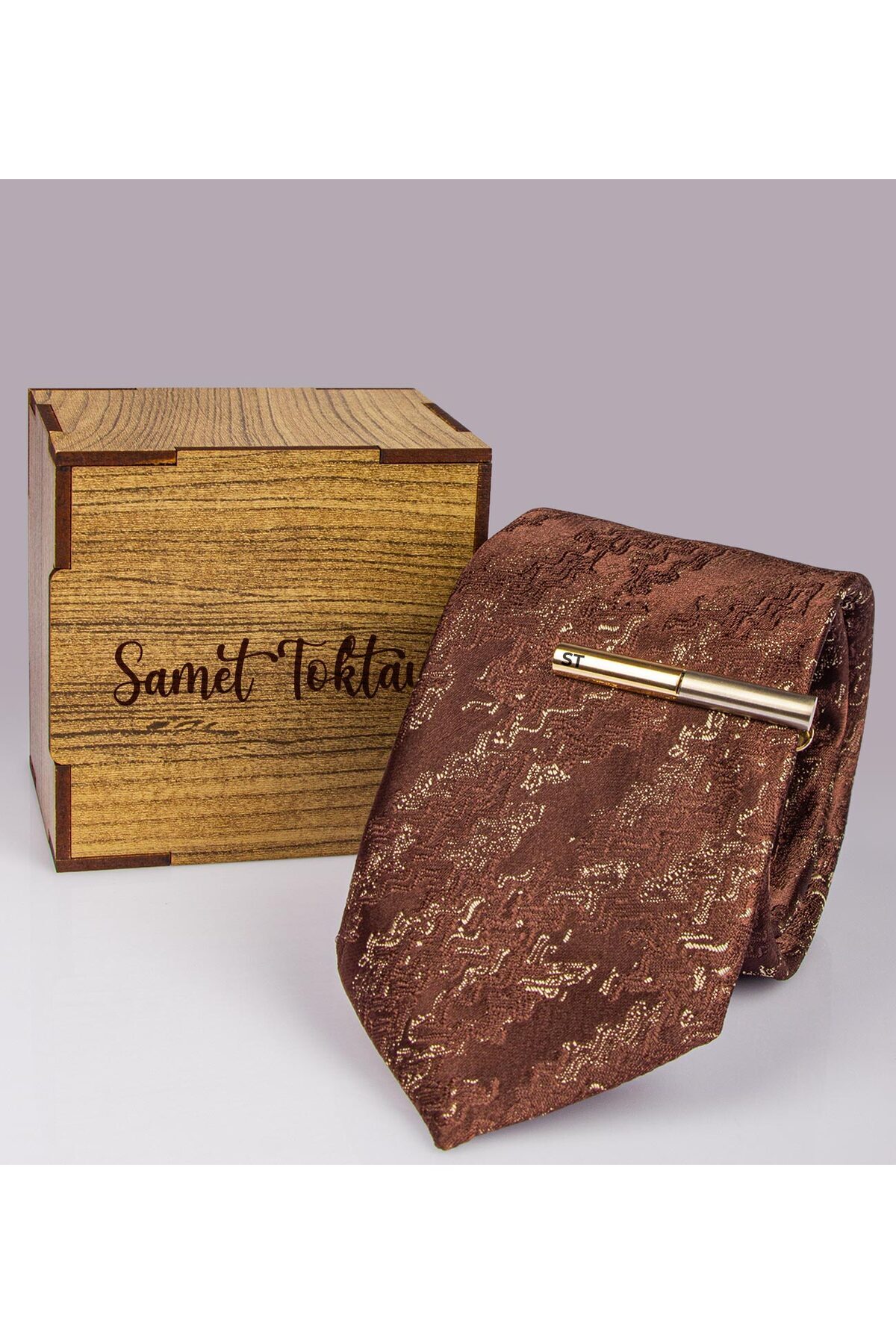 Tie & Personalized Tie Clip in a Personalized Wooden Box 111583
