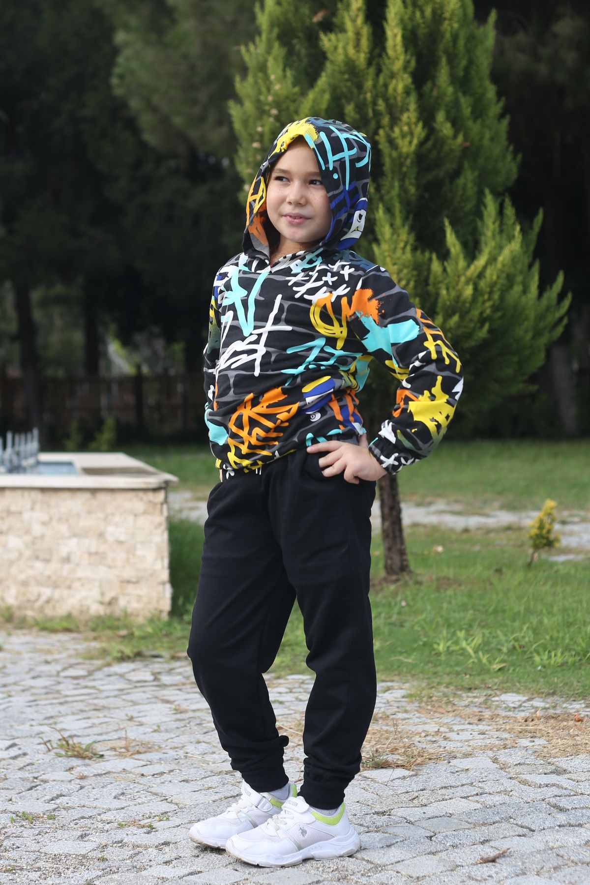 Girls tracksuit age 7 2025