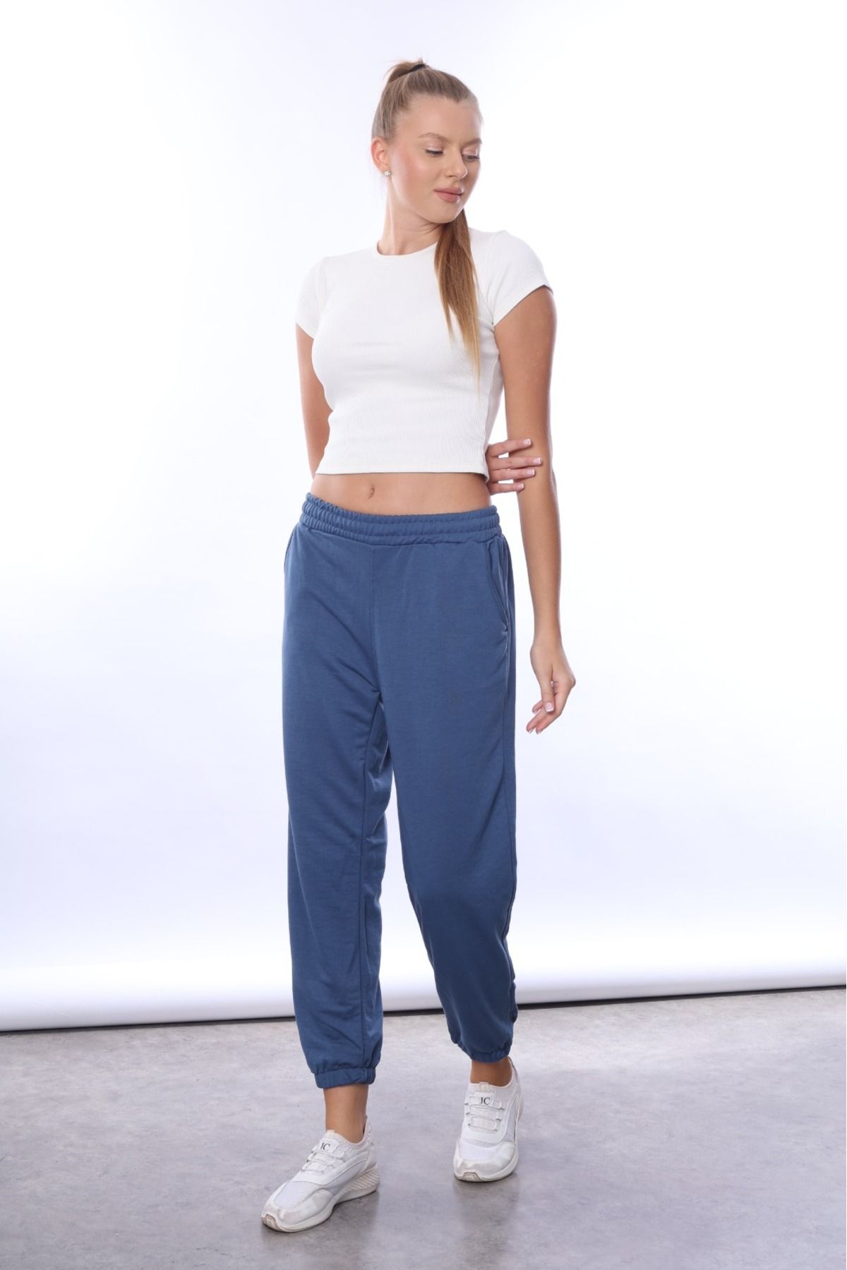 Womens tight shop fitted tracksuit bottoms