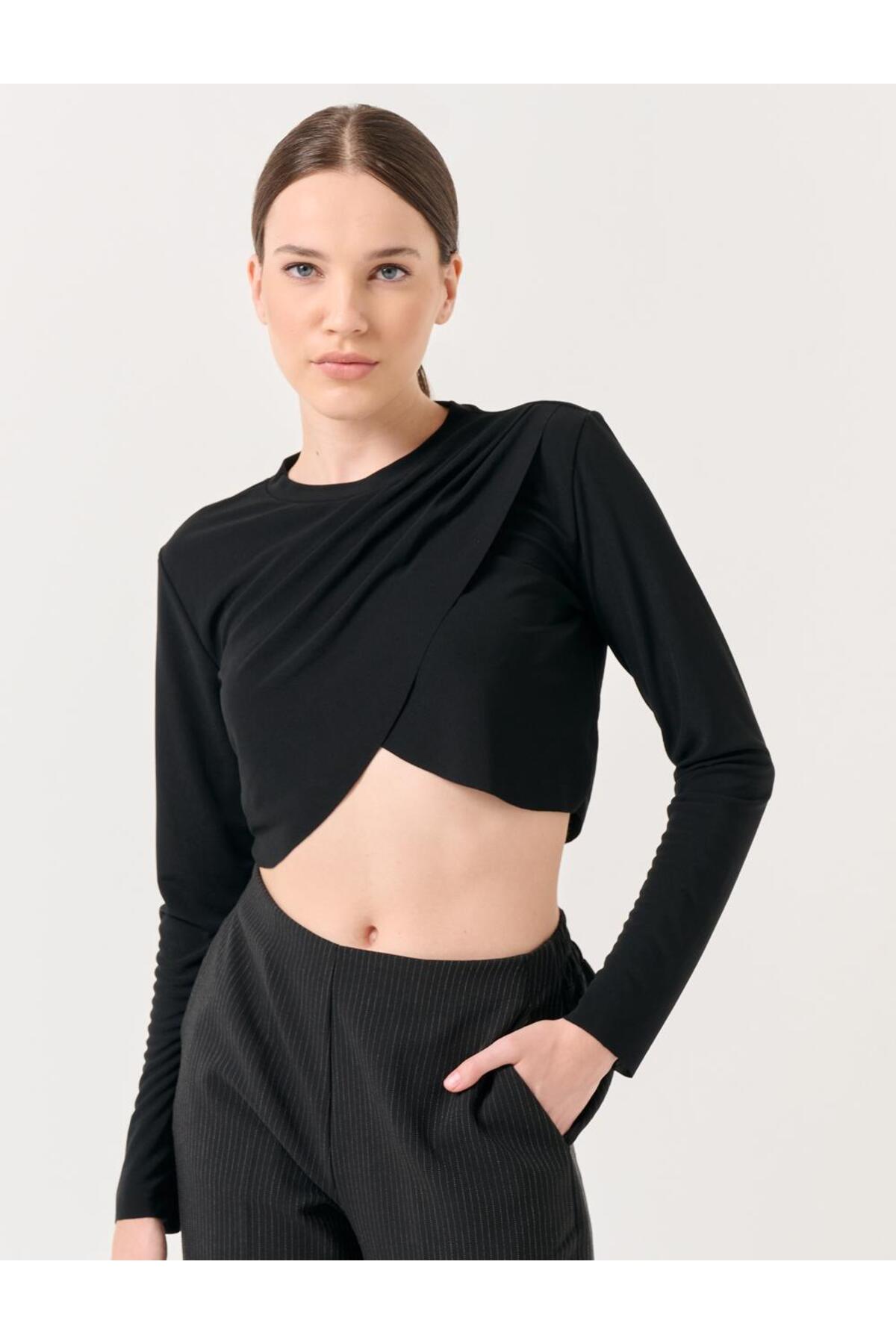 jimmy-key-siyah-bisiklet-yaka-uzun-kollu-crop-bluz-fiyat-yorumlar