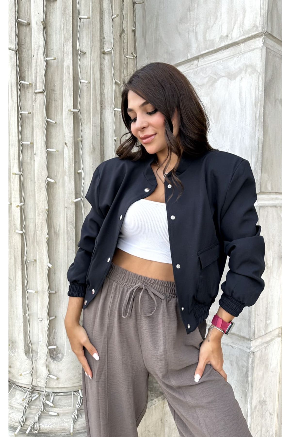 Women's short black bomber sales jacket