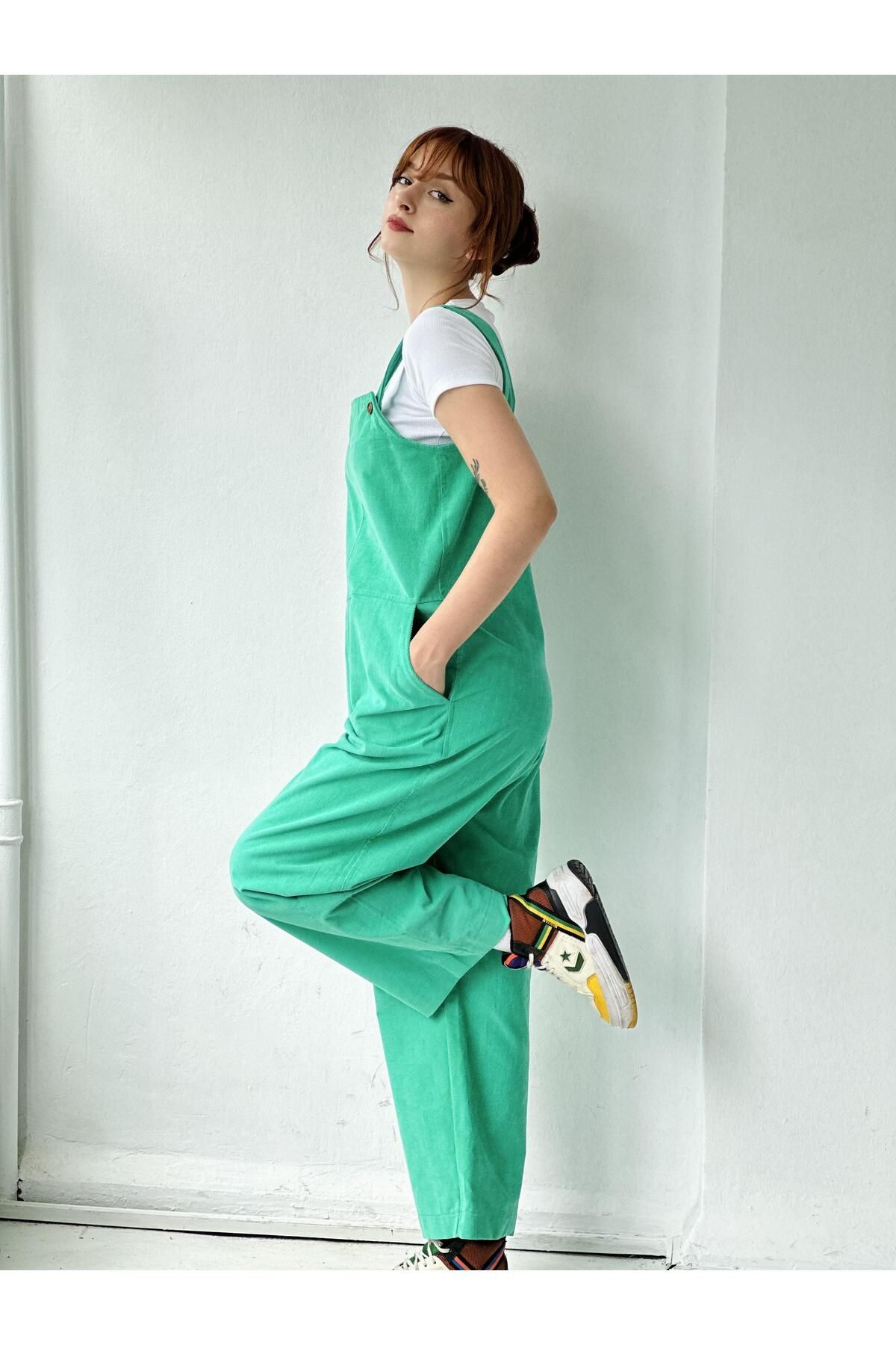Green long jumpsuit 2025