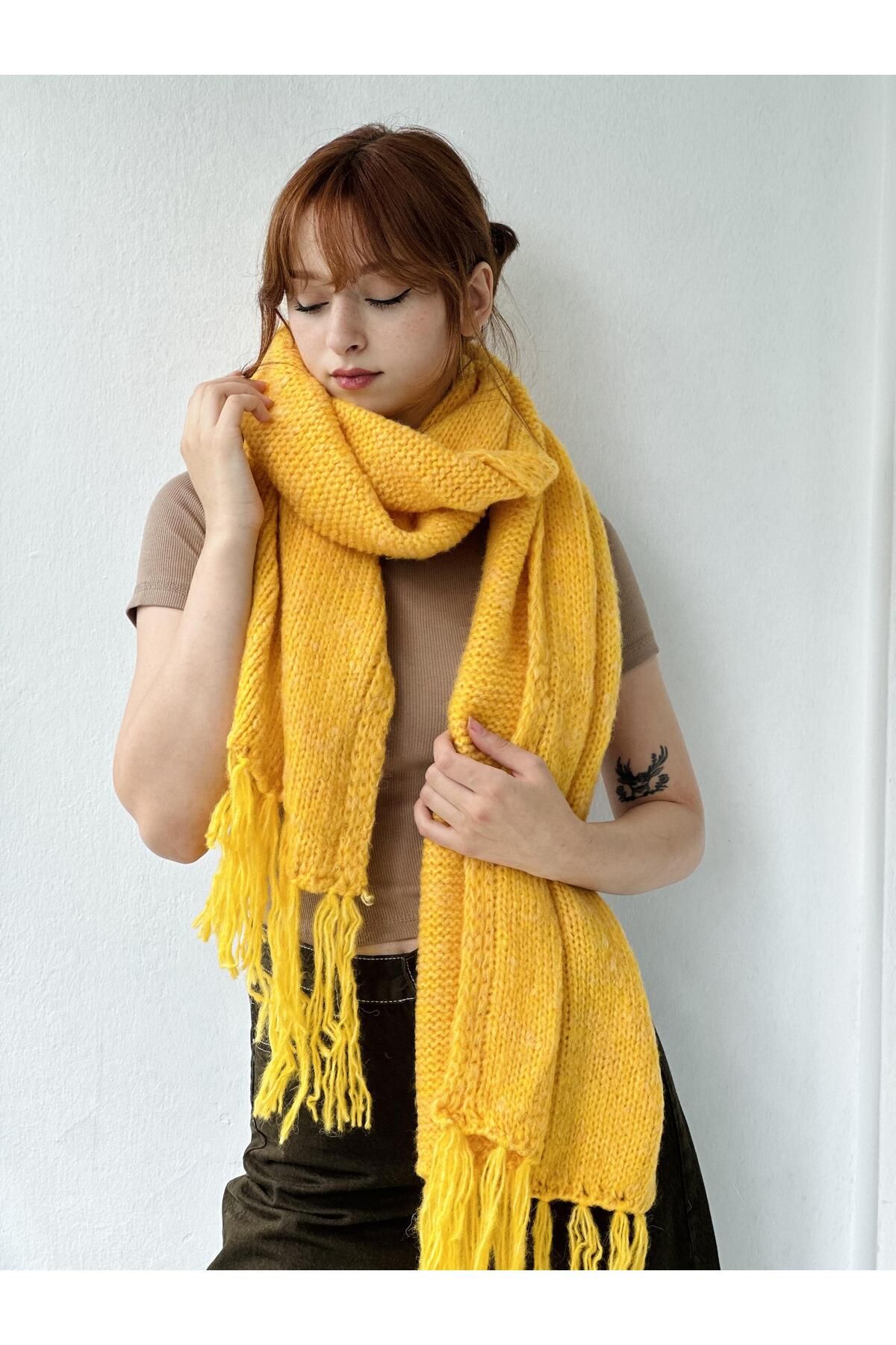 Womens mustard shop yellow scarf