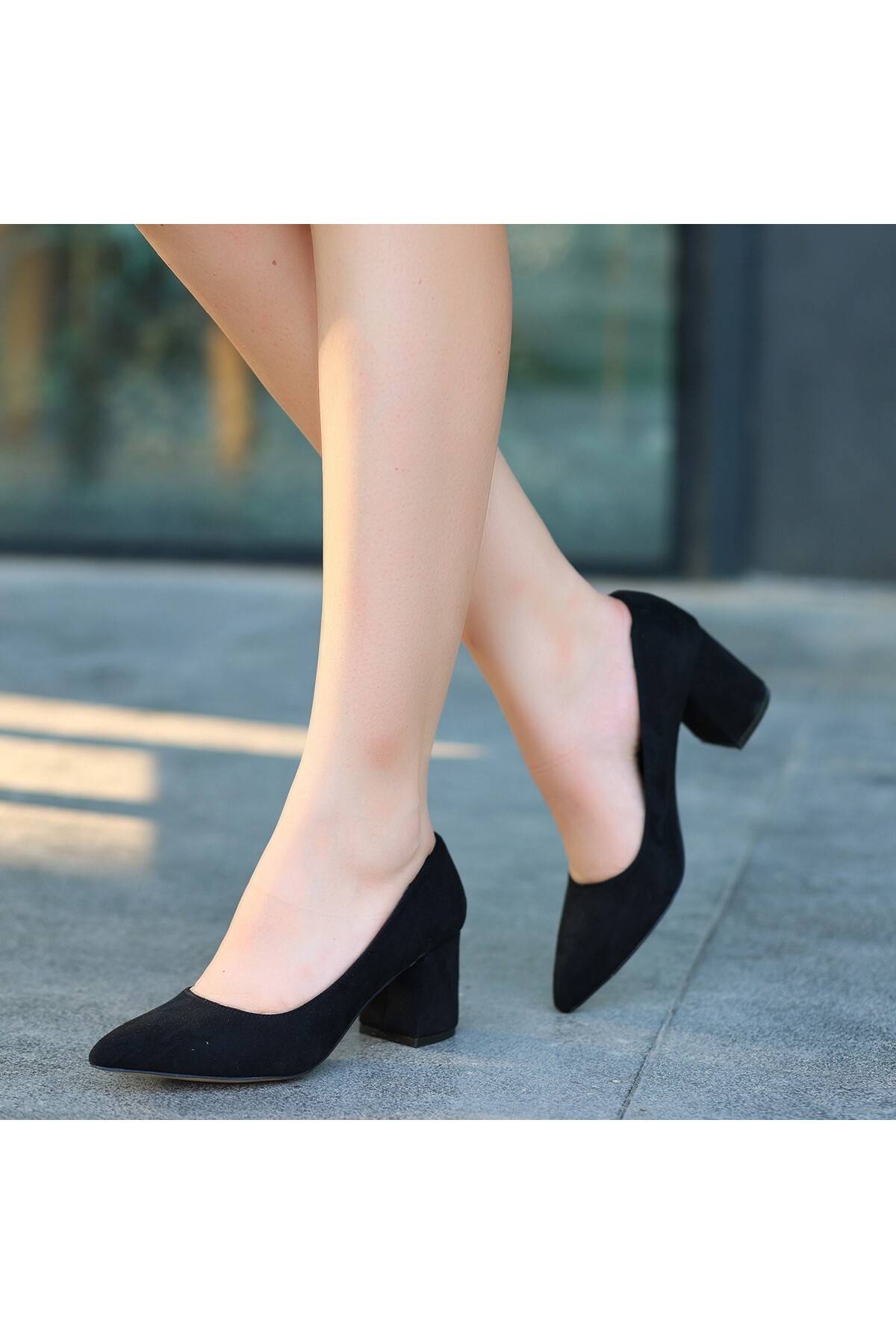 Siyah Süet Topuklu Ayakkabı