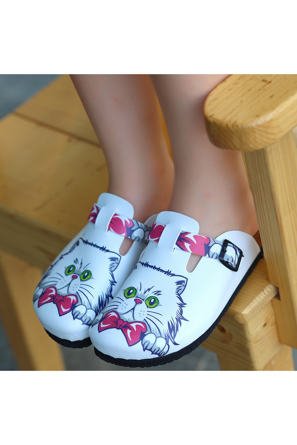 Tonny Beyaz Cilt Fiyonklu Kedili Terlik