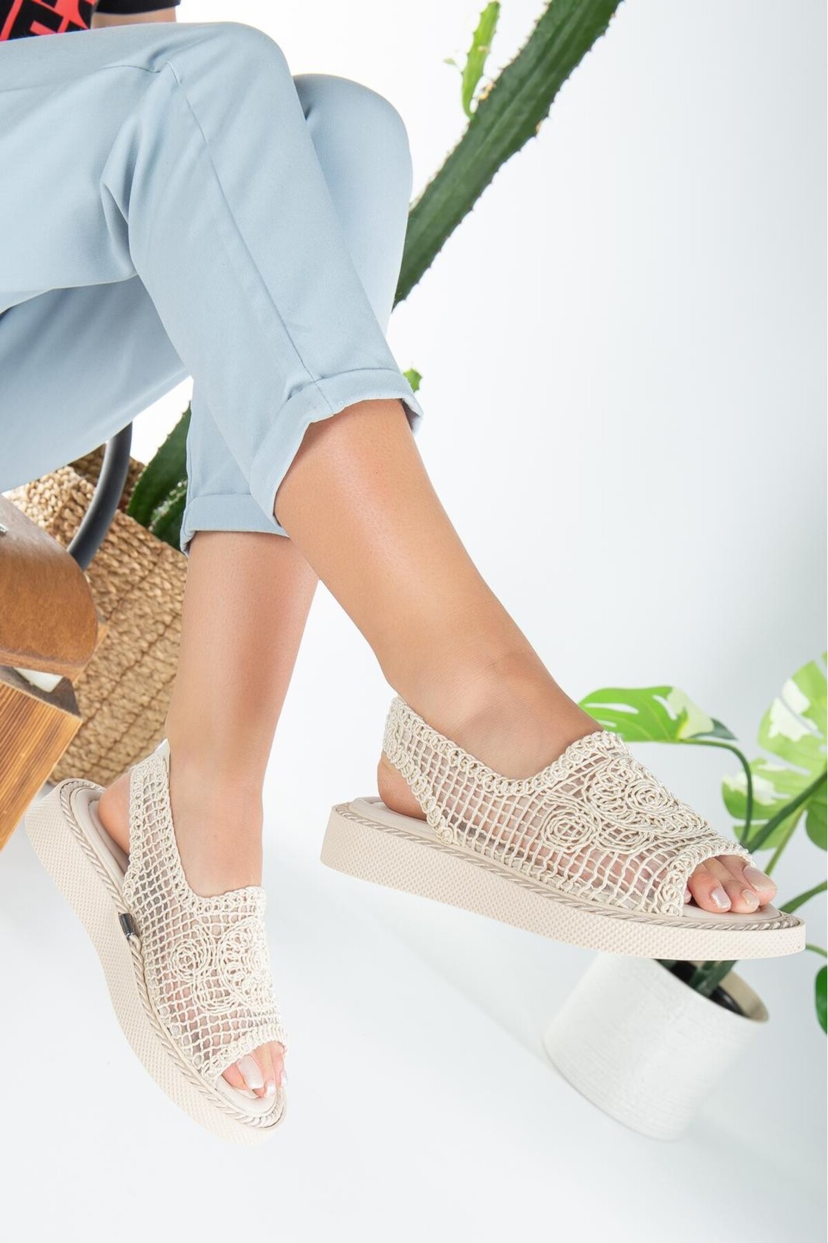 Ronz Ten Örgülü Sandalet