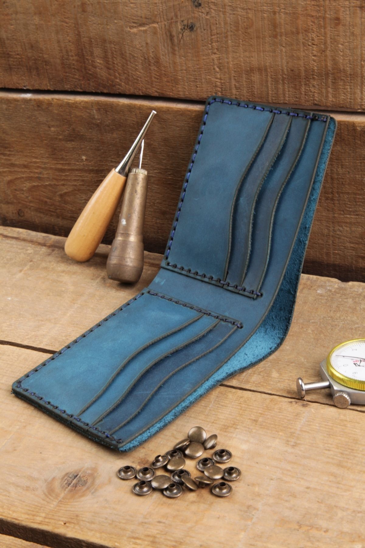 کیف پول مردانه چرم واقعی و 100 ٪ دستباف دست ساز New Coast Leather 1900's