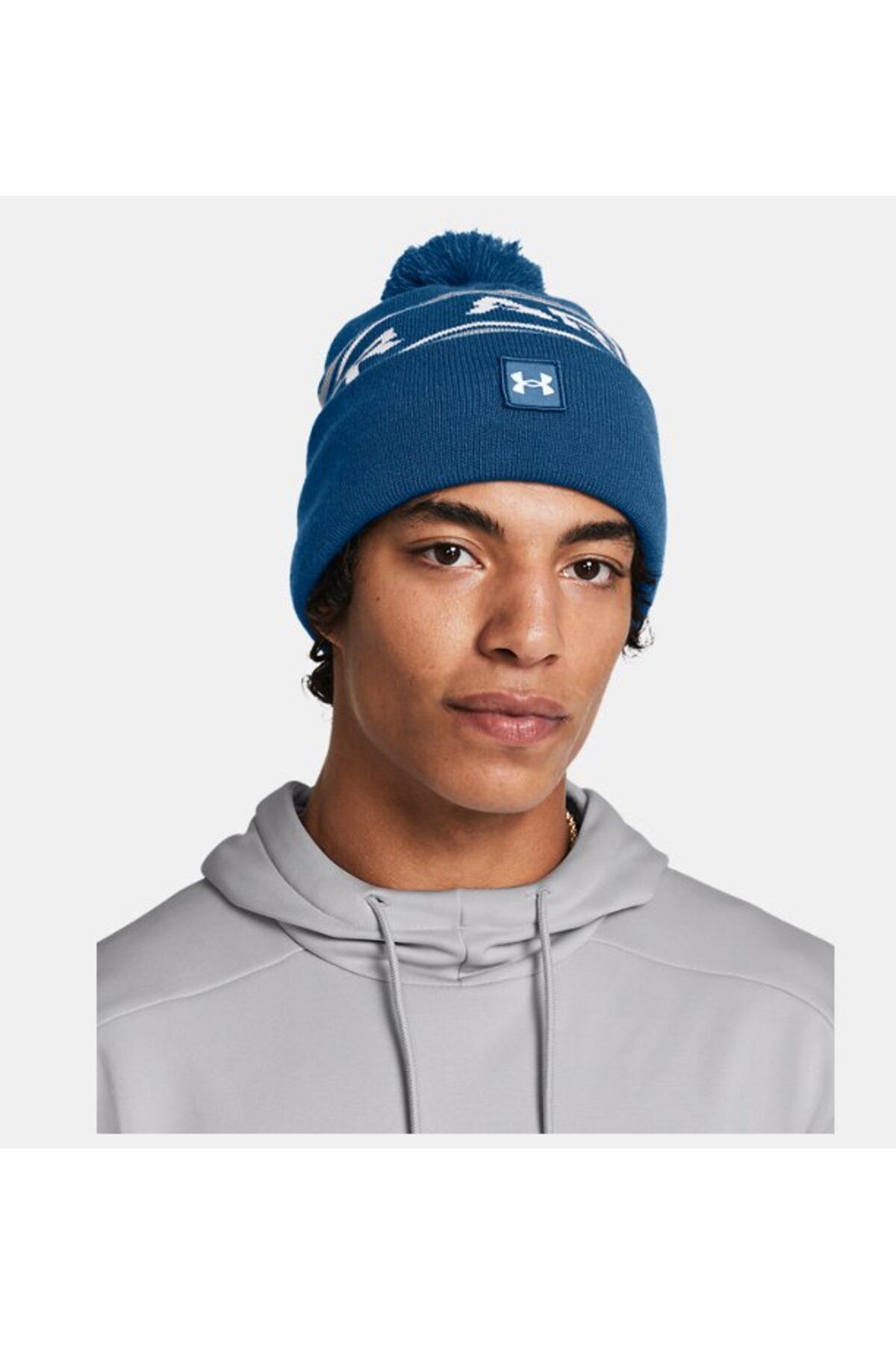 Мужской берет Under Armour UA Halftime Pom 1379985-426