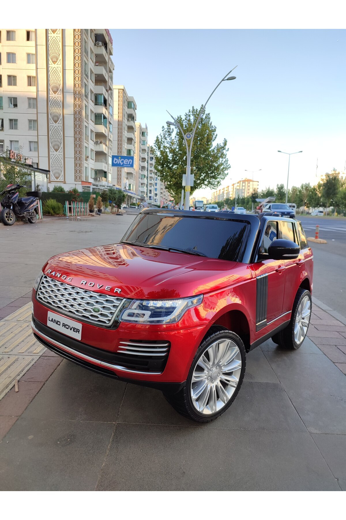 Kral RANGE ROVER (12V) 4X4 ÇEKER 70 KG TASİMA ÇİFT KİŞİLİK KUMANDALI ...