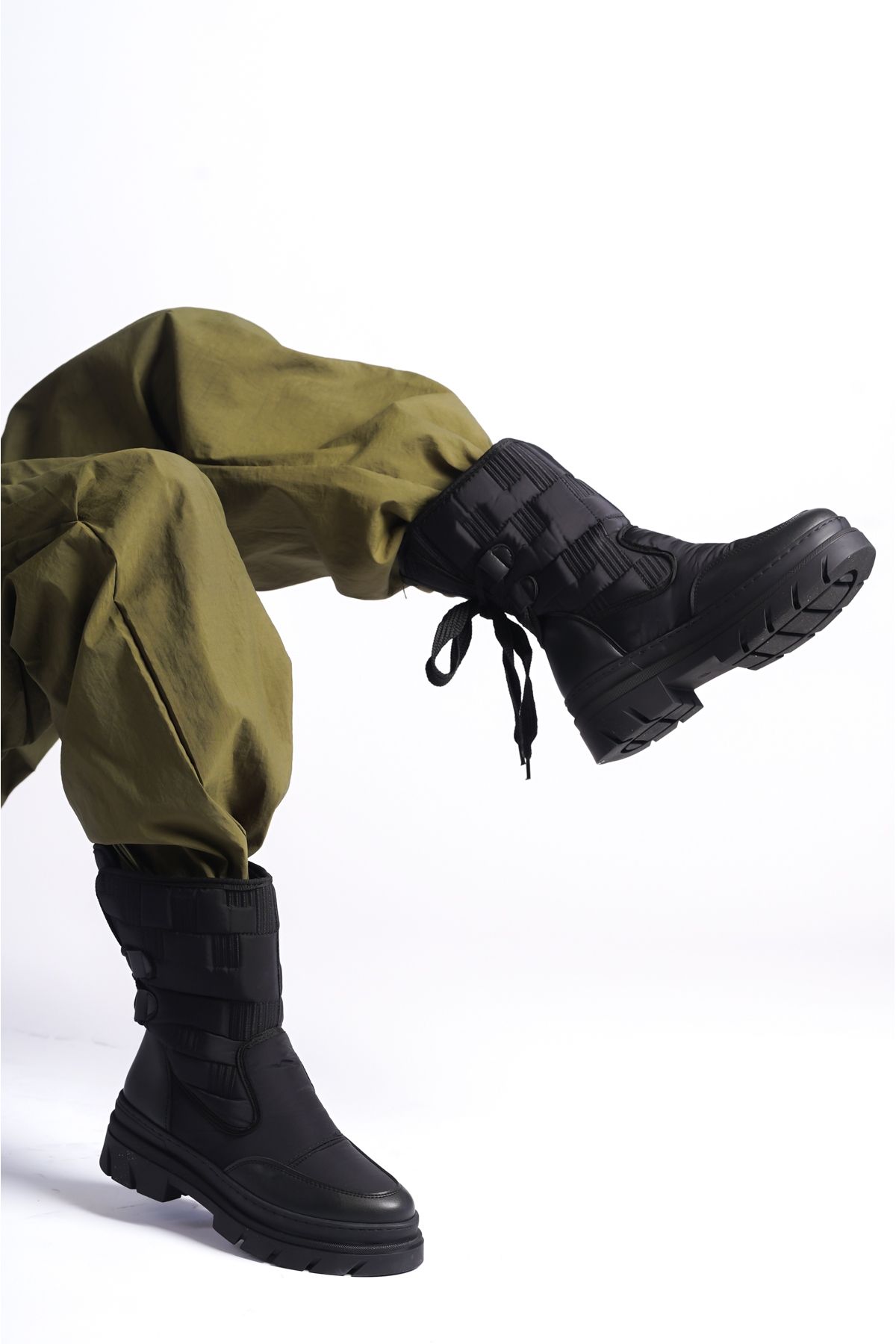 Combat boots with deals fur inside