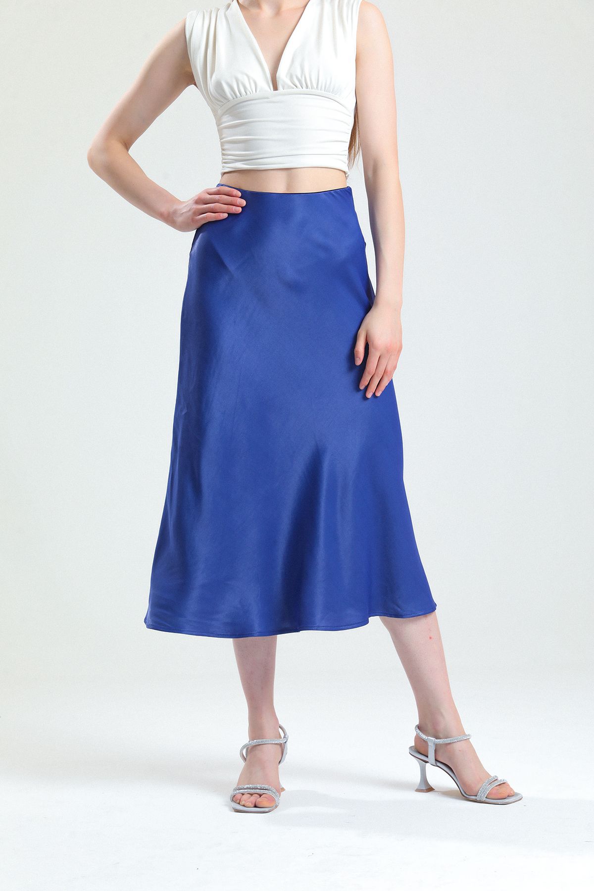Hisleria Bias Viscose Satin Fabric Navy Blue Midi Skirt Trendyol