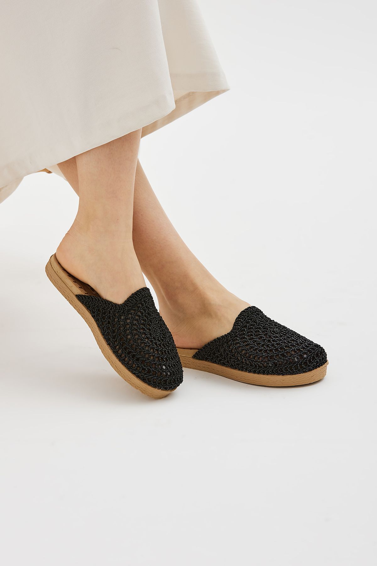 Moda Devrin Mules Black Flat