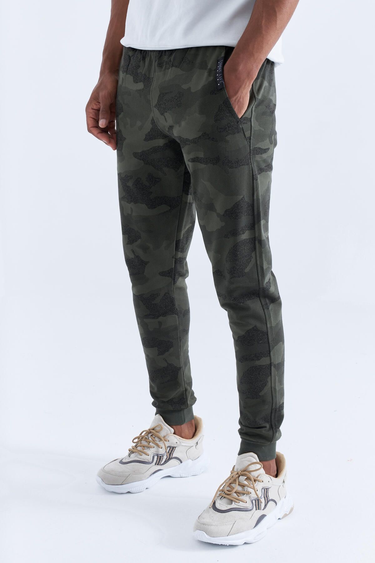 Camouflage tracksuit 2025 bottoms