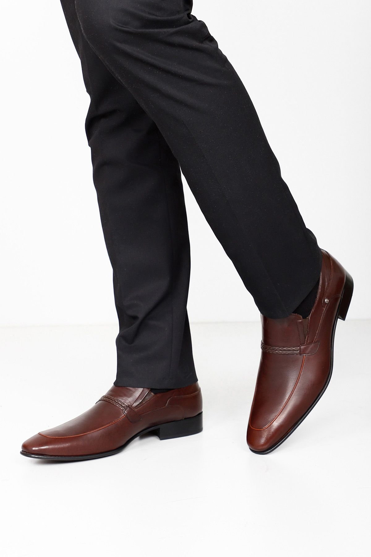 complete the look image