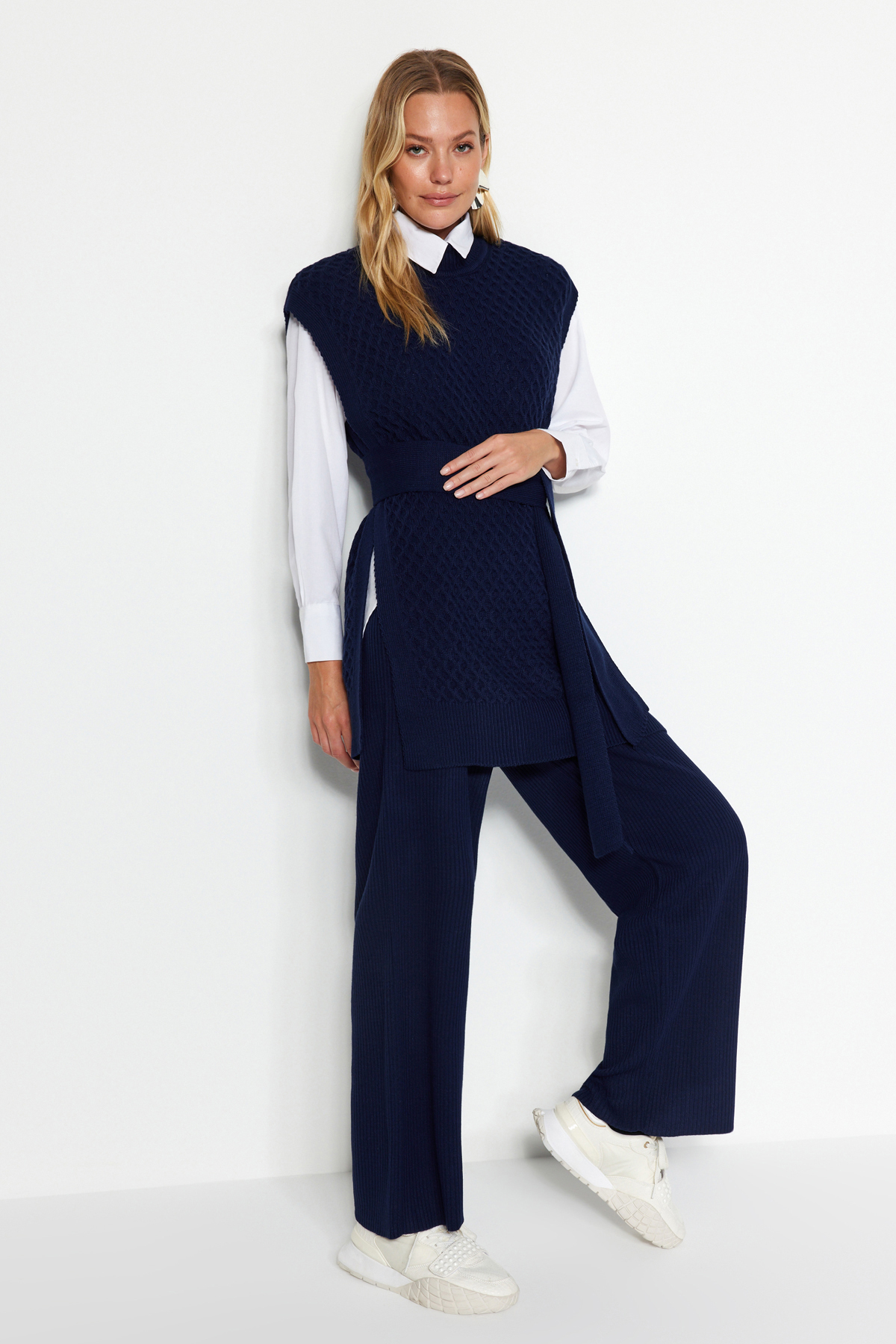 Trendyol Modest Sötétkék öves sárgaréz kötött pulóver-nadrág kötöttáru alsó-felső szett