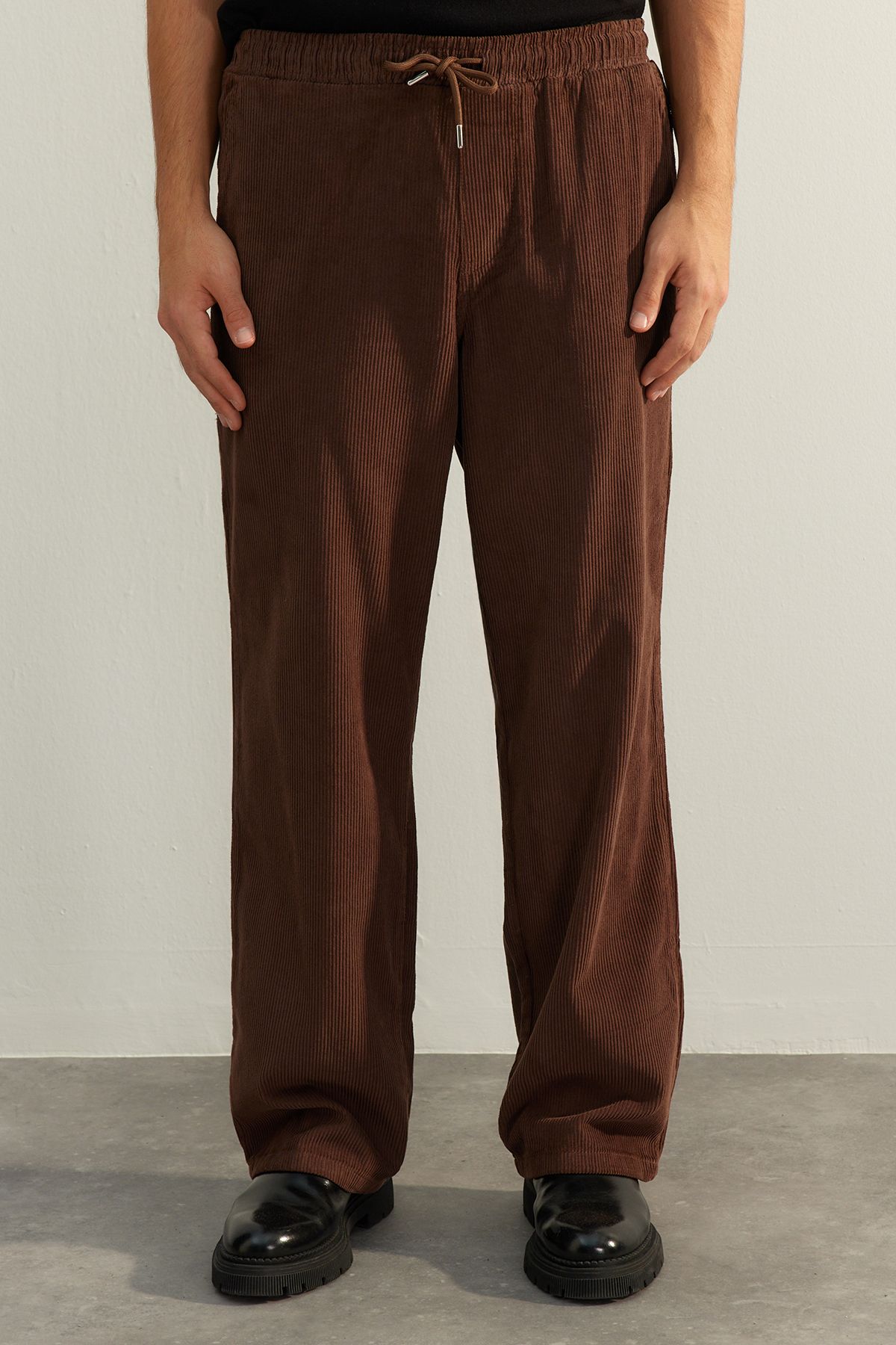 Trendyol Collection-Brown Limited Edition 100% Cotton Velvet Wide Leg Pants - Tmnaw24Pl00009 4