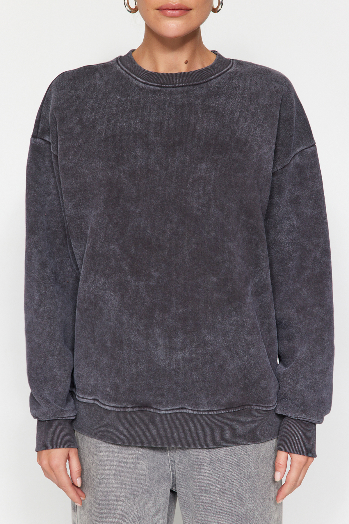 Trendyol Collection Antracytowa bluza z dzianiny w kolorze antycznym/bladym, grubym polarem Oversize/szeroki krój TWOAW24SW00151