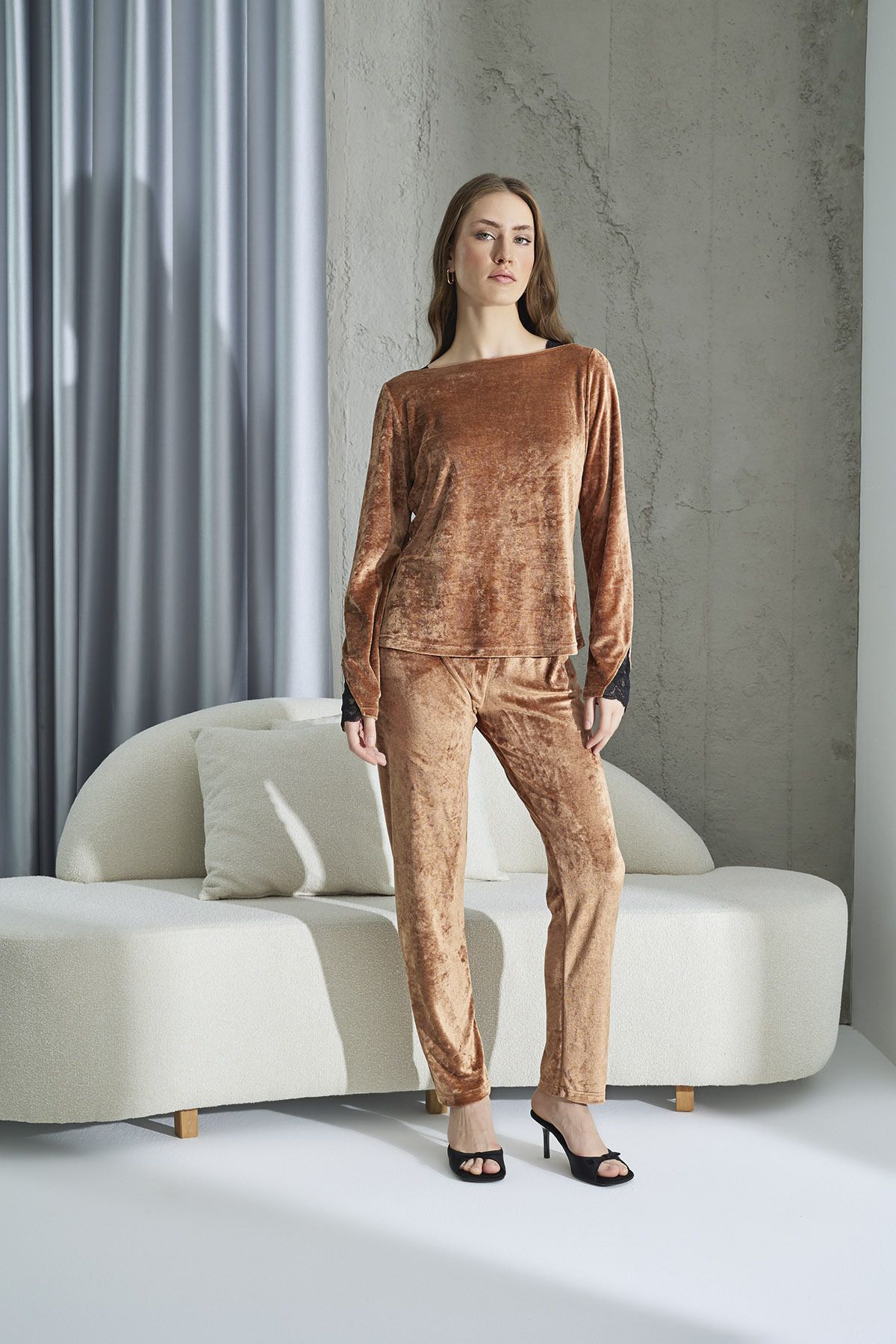 Sevim-15206 Velvet Pajama Set 4