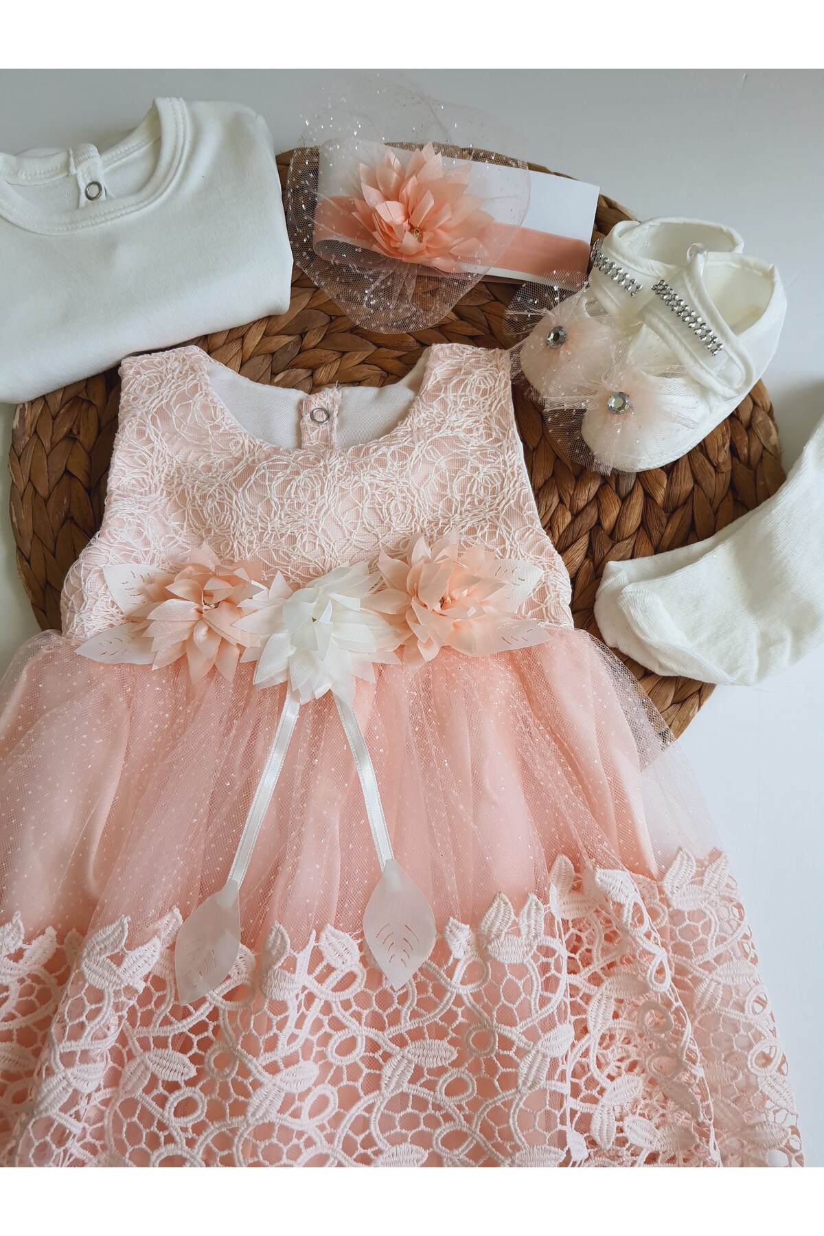 PİLEKİ BABY 0 4 Ay Kız Bebek Mevlüt Elbisesi ,lüks Mevlütlük Dantelli Gelinlik Elbise fotoğrafı 2 (önizleme)