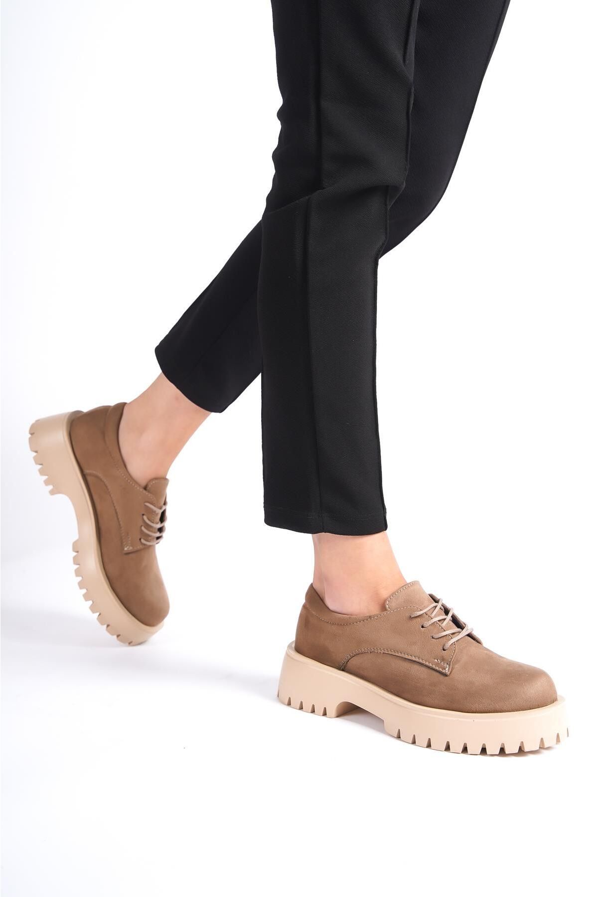 Blucher hotsell plataforma mujer