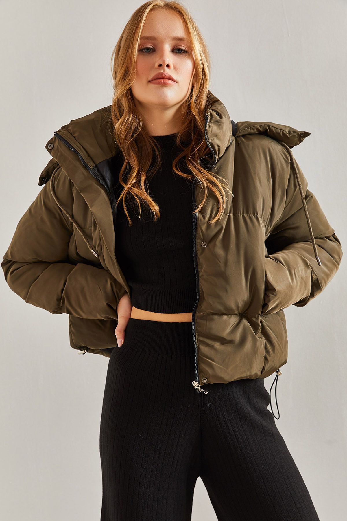 Puffer jacket elastic waist sales