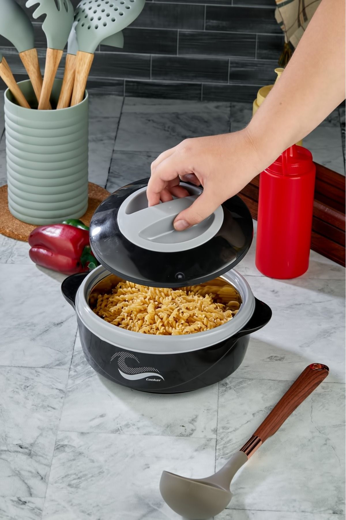 فلاسک مشکی لوکس 1 ، 5 لیتری بزرگ دوم فروش Poak Eat Termo Cooker