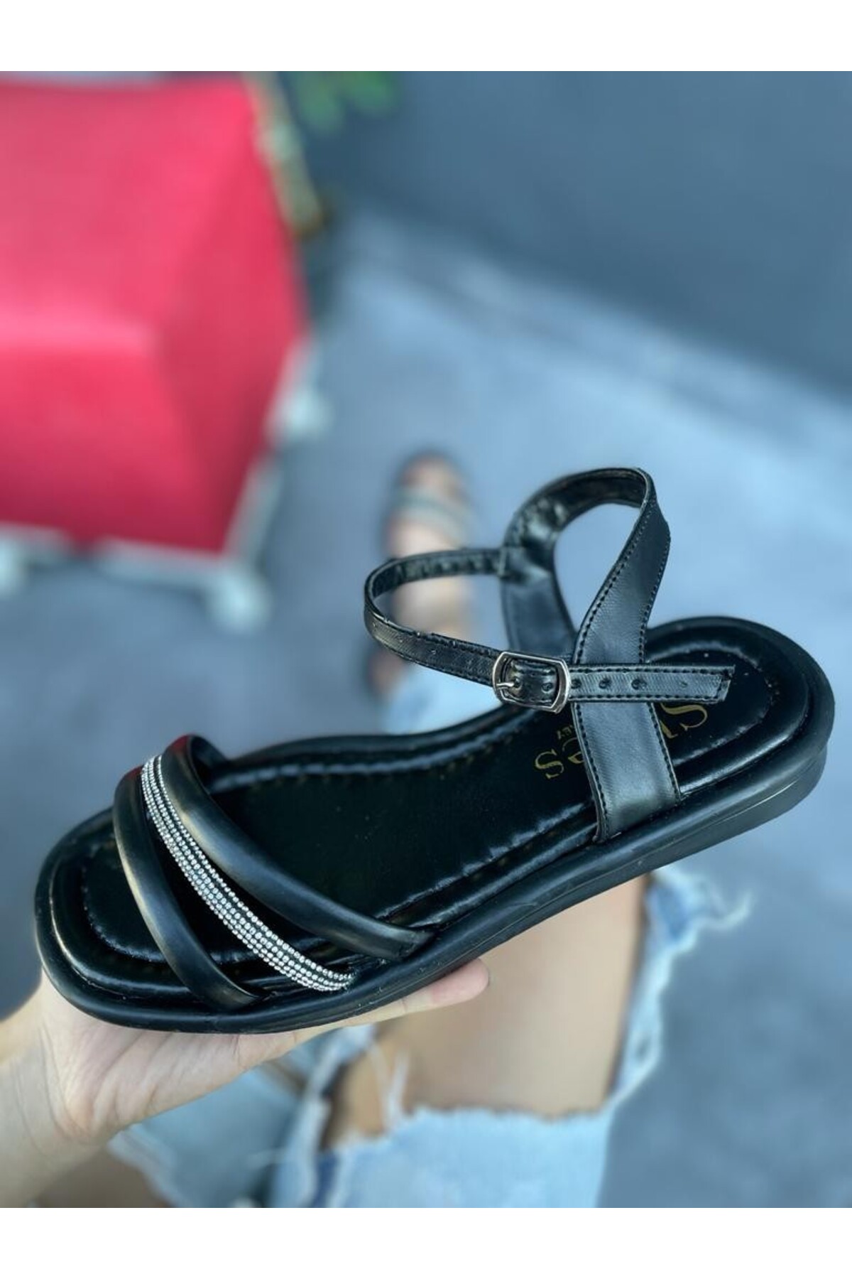 Mopi Siyah Cilt Kemerli Sandalet