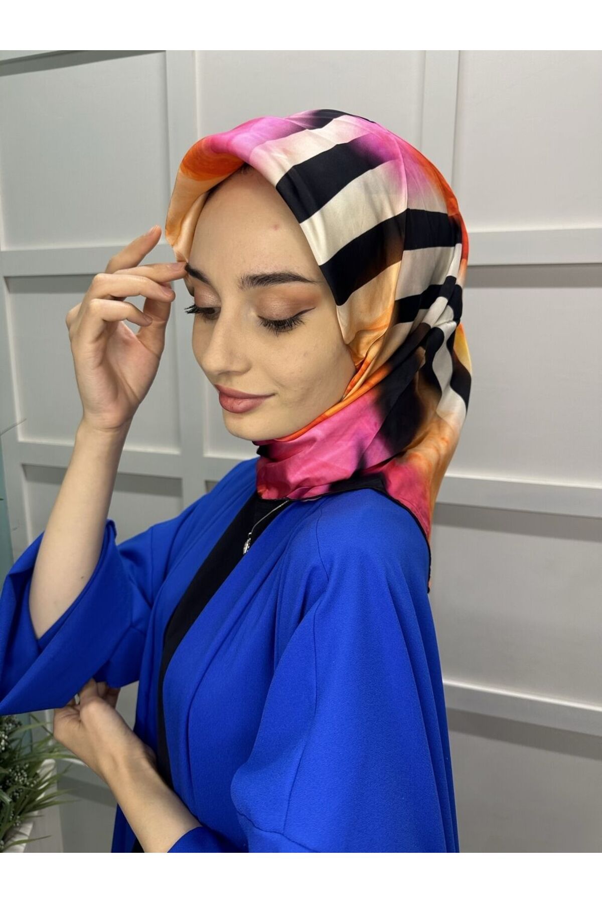 LA BOUTIQUE-Bursa Silk Vegan Scarf 1374 Orange 4