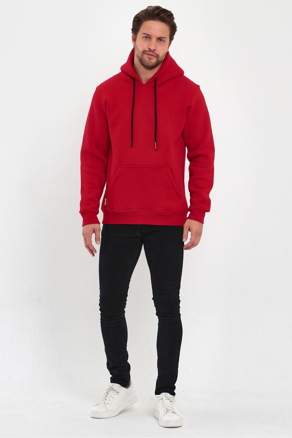 Red sweatshirt and sweatpants 2025