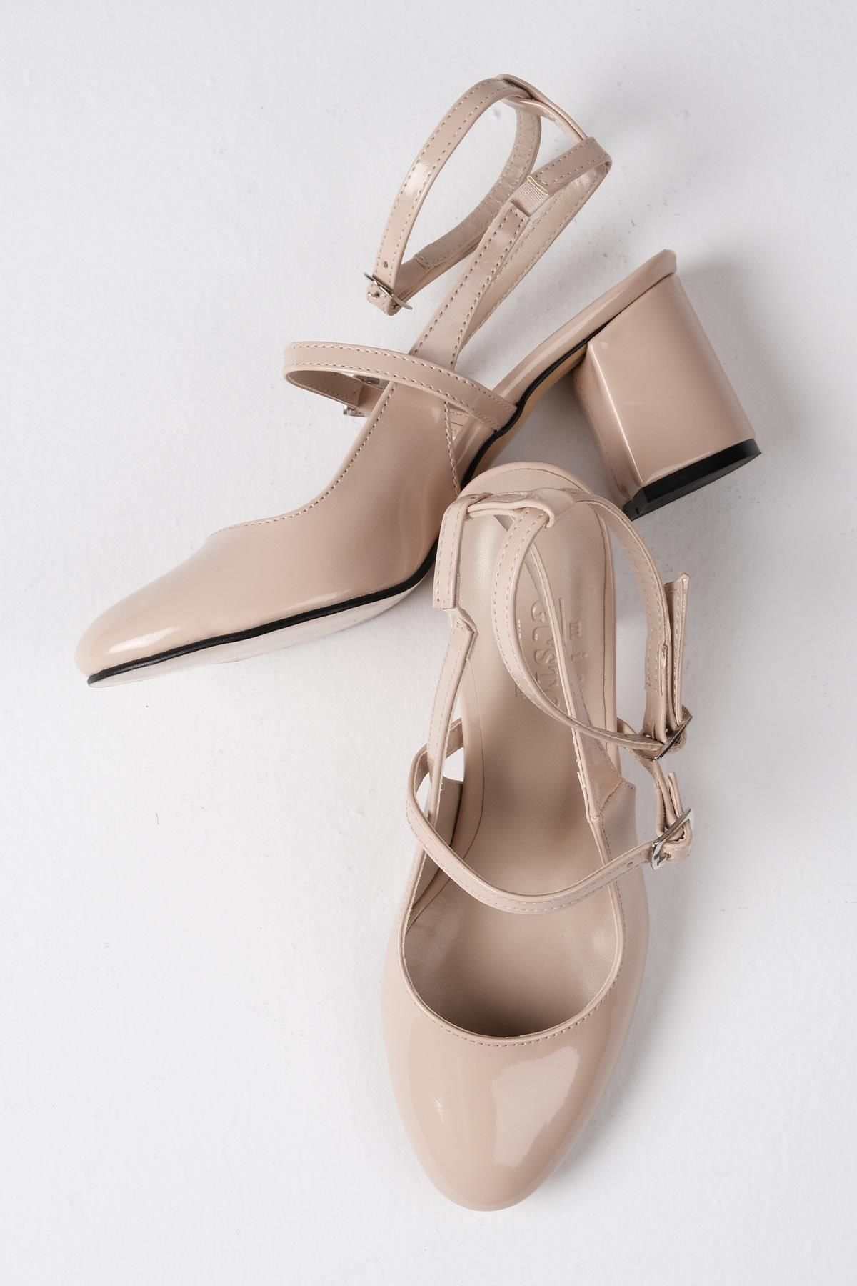 Mio Gusto-Inessa Nude offene Damenschuhe mit Absatz 8