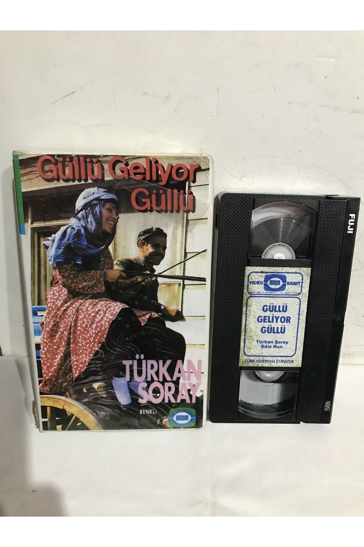 Tayfuntufan Antika Koleksiyon Vhs Video Kaset Güllü Geliyor Güllü Türkan Şoray Fiyatı 2425